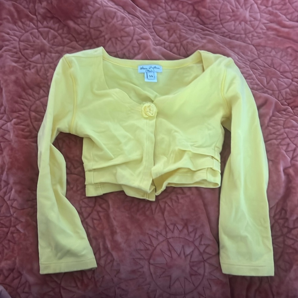Yellow sweater cardigan style sweatshirt size 3 from Elaine et Luna.